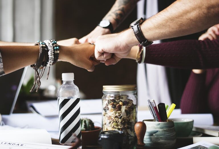 Financial advisors collaborating as a team — why the best advisors build teams not expertise