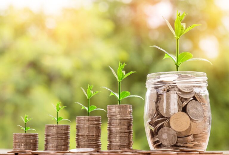 Parents saving for college education with financial planning